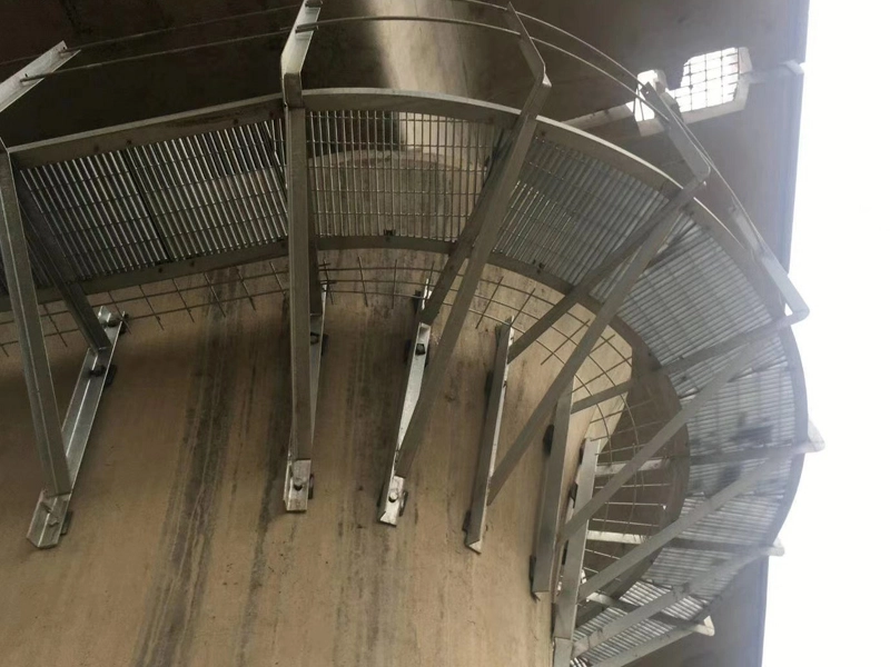 Steel Grating for High-Speed Rail Maintenance Platforms