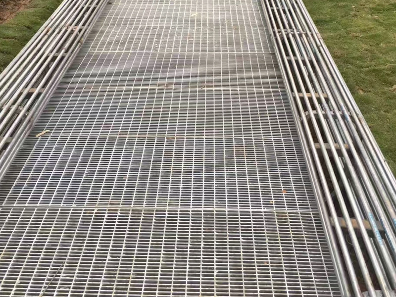 Steel Grating for Park Trails