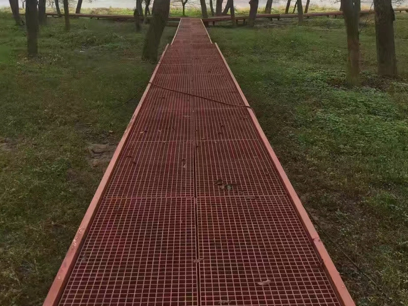 Steel Grating for Park Walkways