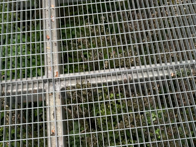 Steel Grating for Scenic Trails