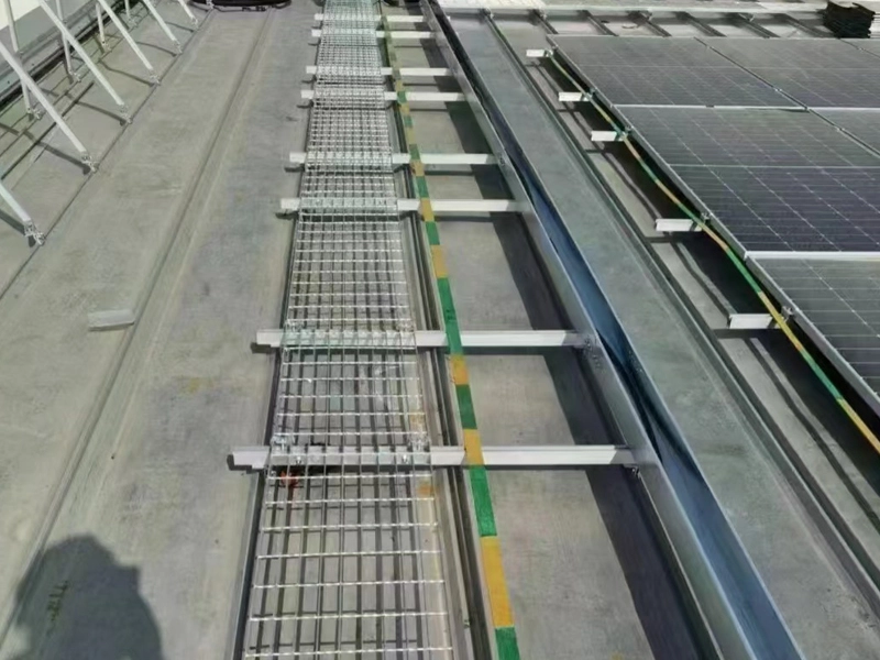 Steel Grating for Solar Roof Walkways