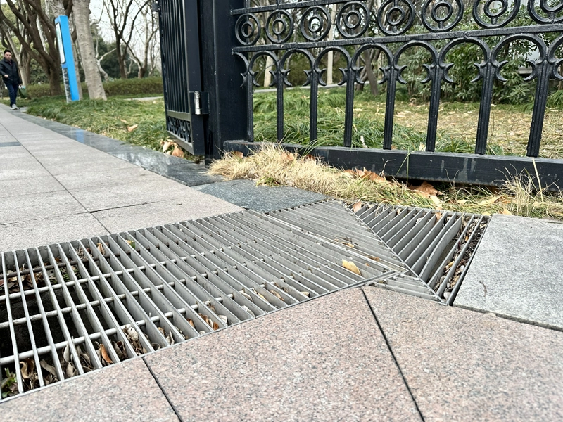 Steel Grating: The Unsung Hero of Industrial Safety and Efficiency