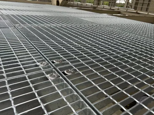 Grating Clip Application